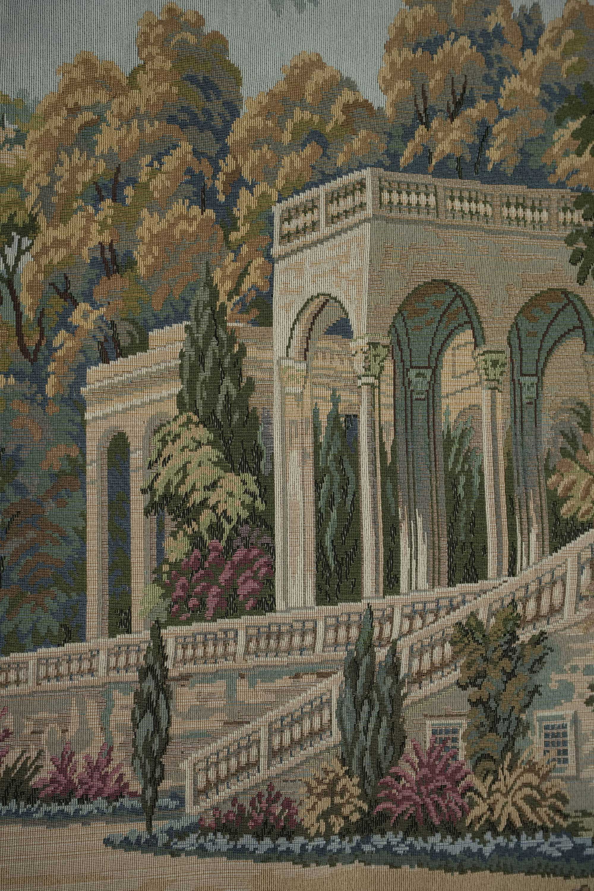 Como Garden with Acanthe Borderrder Italian Tapestry